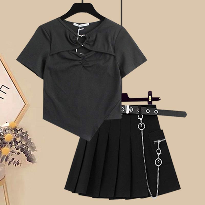 Casual T-Shirt Belted Chain Pleated Skirt Set Modakawa