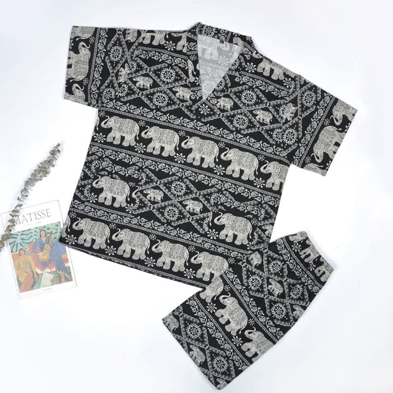 Chic Elephants T-Shirt Shorts Pajamas Set Modakawa