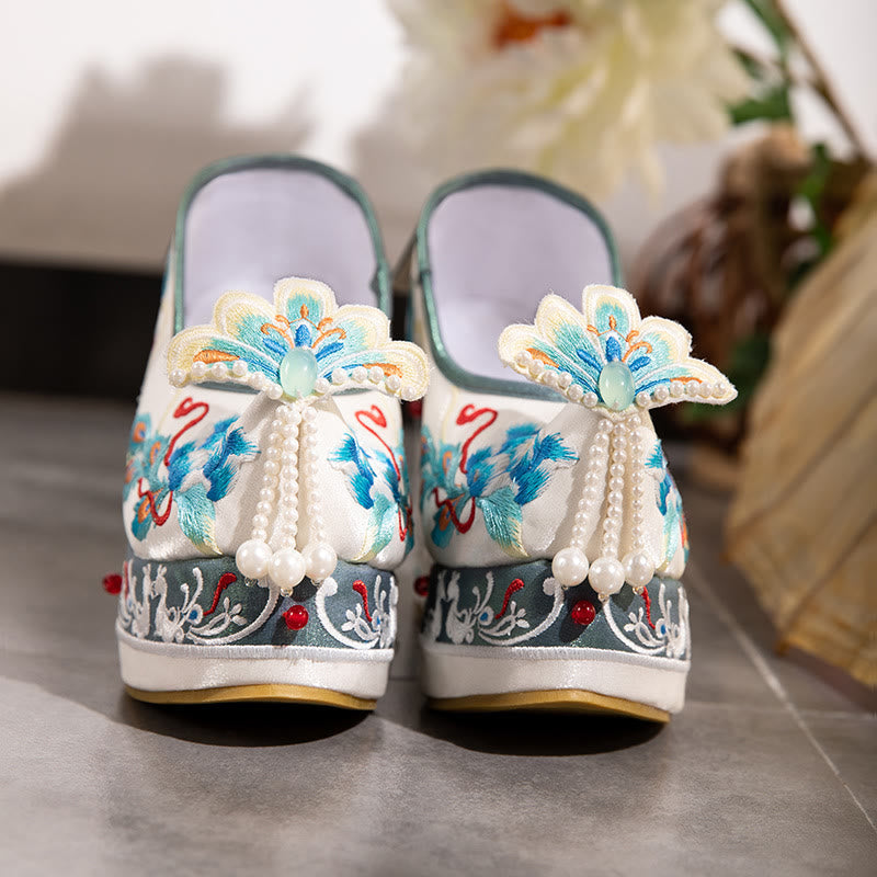 Flower Embroidery Butterfly Pearl Decor Wedge Shoes modakawa