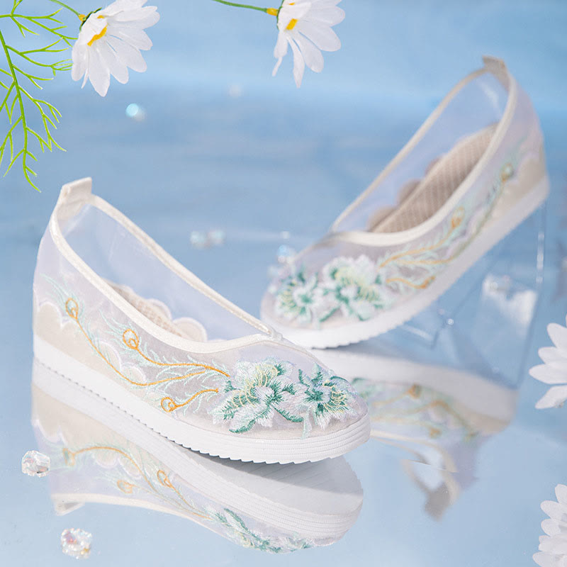 Blue Floral Embroidery Flat Mesh Shoes modakawa