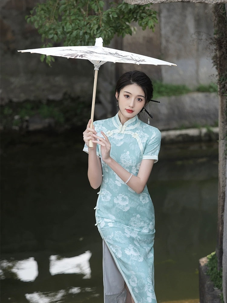 Light Green Floral Cheongsam Dress Hanfu Story