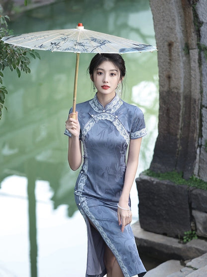 Blue Classic Embodies Cheongsam Hanfu Story