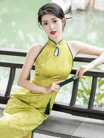 Yellow Floral Cheongsam Hanfu Story