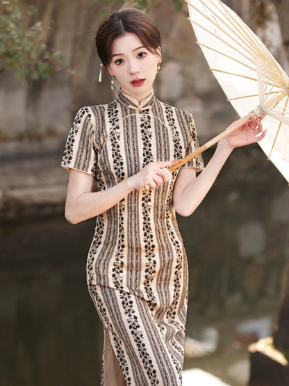 Stripe Flora Short Sleeve Long Cheongsam Hanfu Story