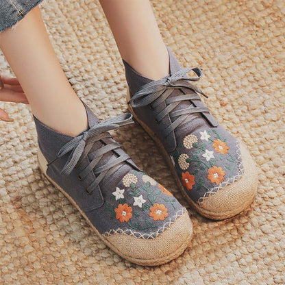 Elegant Embroidery Floral Lace up Canvas Boots Modakawa