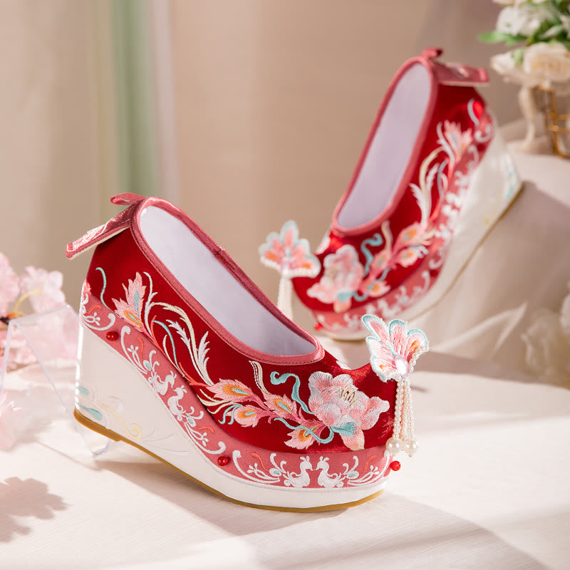 Flower Embroidery Butterfly Pearl Decor Wedge Shoes modakawa