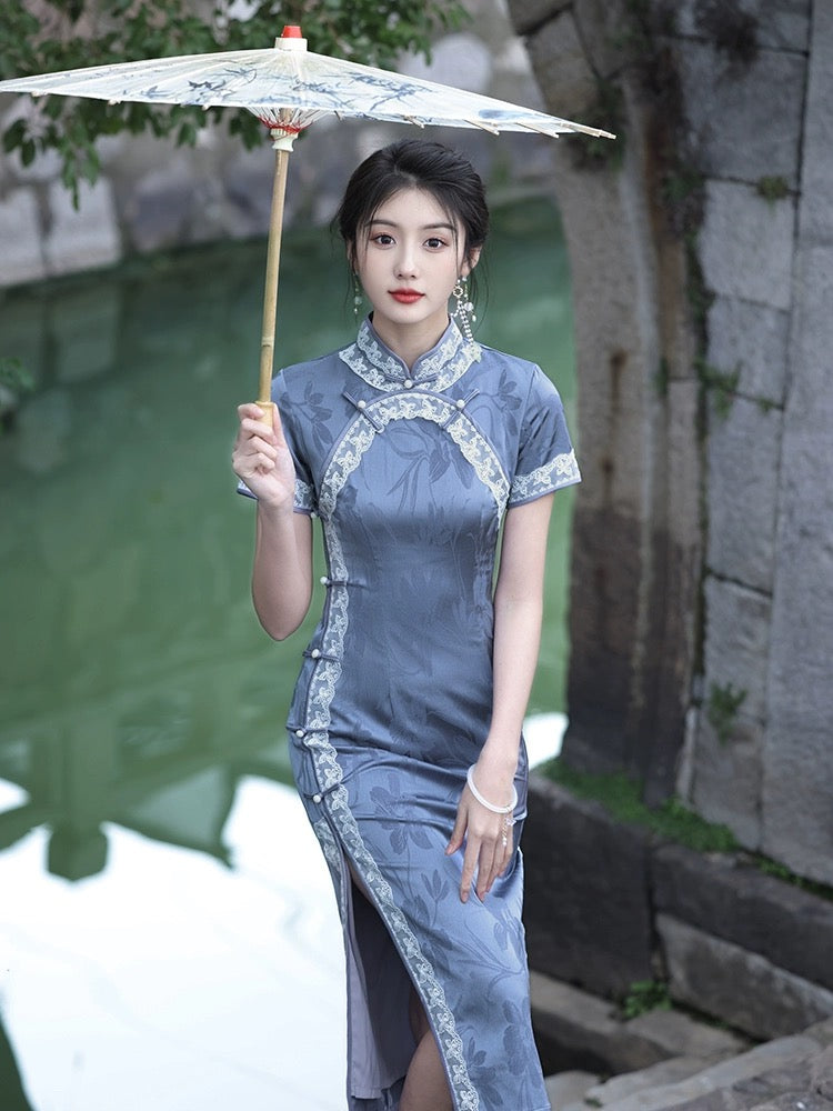 Blue Classic Embodies Cheongsam Hanfu Story