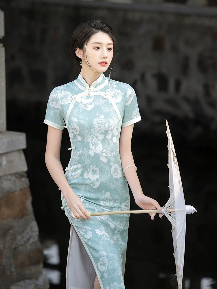 Light Green Floral Cheongsam Dress Hanfu Story