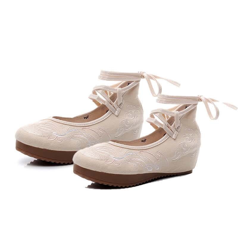 Elegant Cloud Embroidery Canvas Flats Shoes modakawa