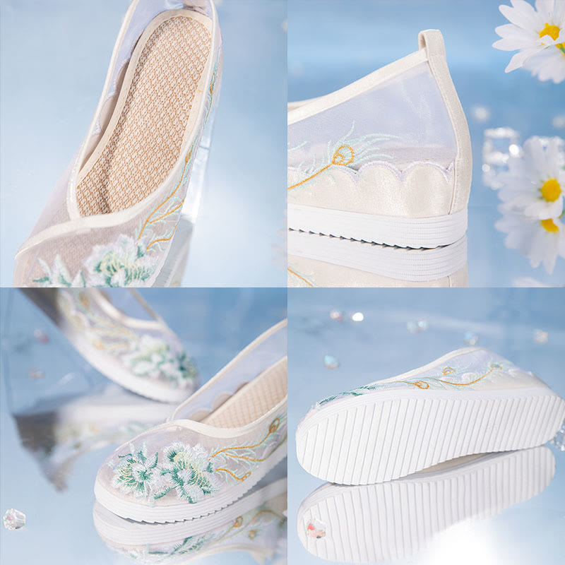 Blue Floral Embroidery Flat Mesh Shoes modakawa