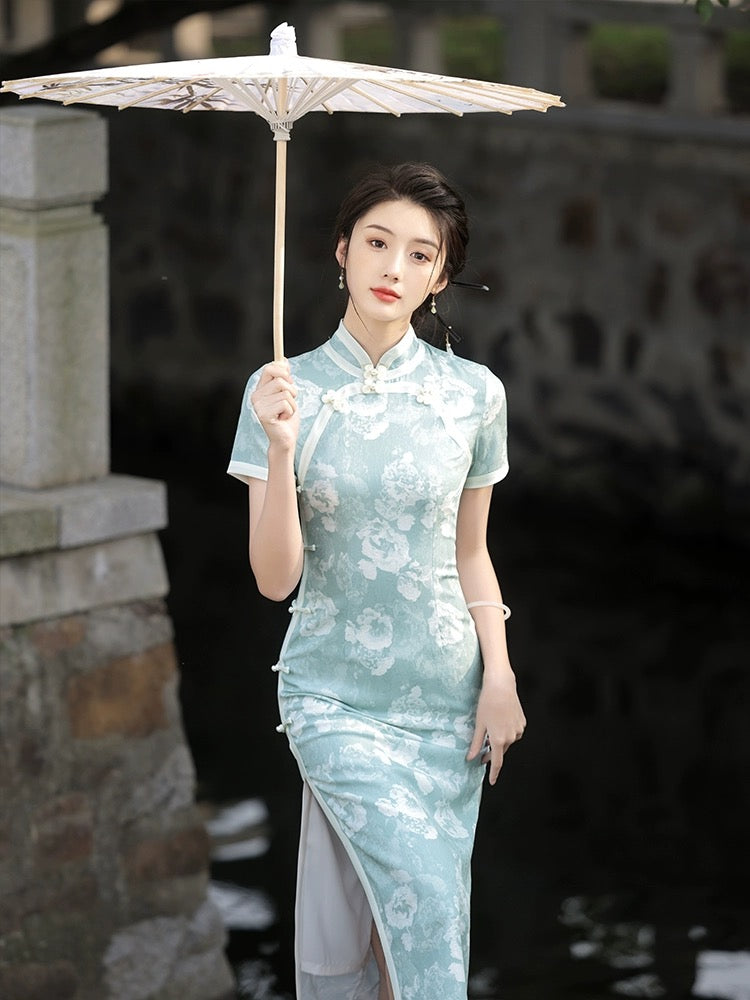 Light Green Floral Cheongsam Dress Hanfu Story