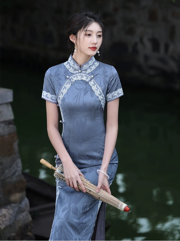 Blue Classic Embodies Cheongsam Hanfu Story