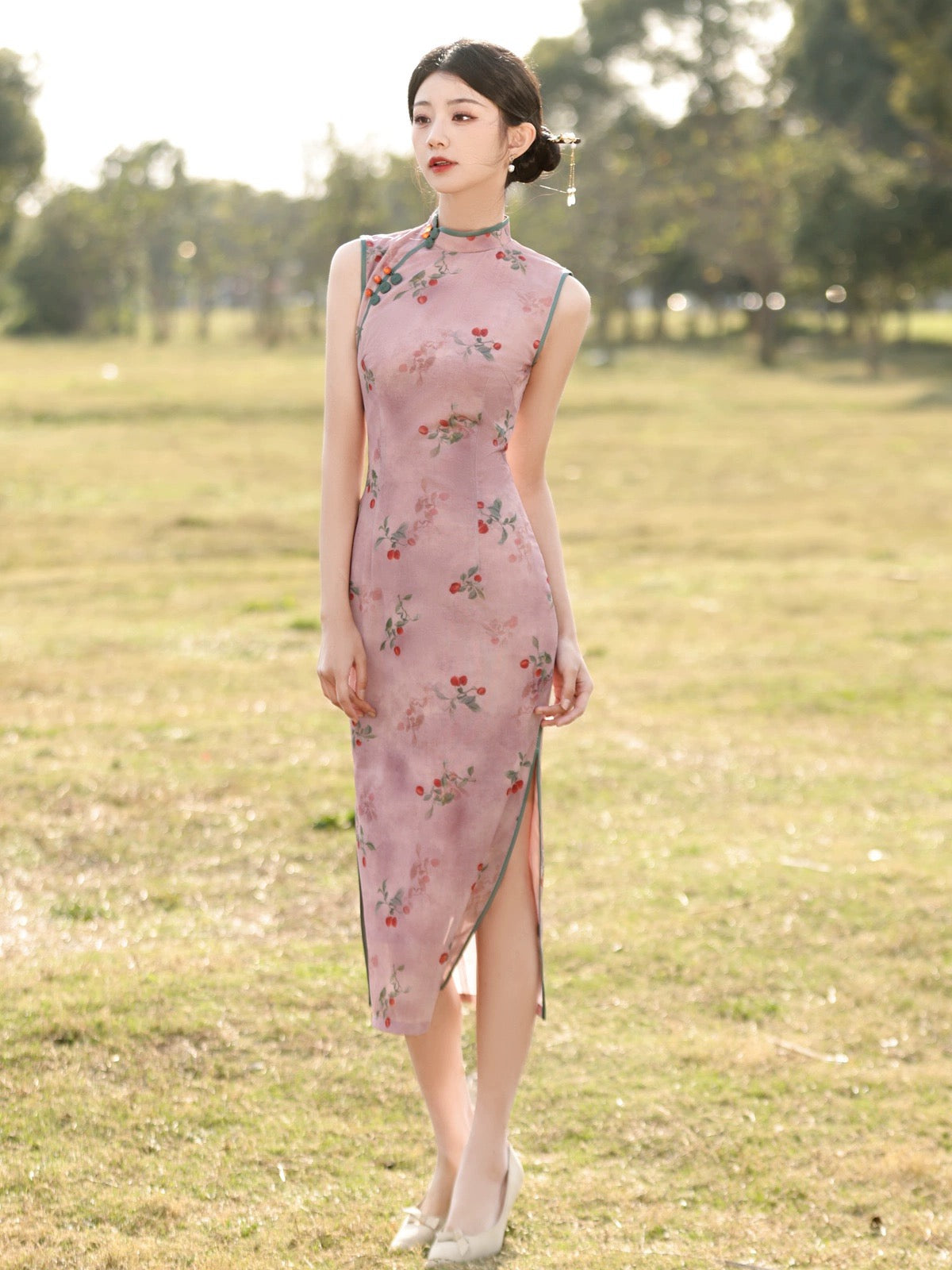 Cherry Blossom Sleeveless Long Cheongsam Hanfu Story