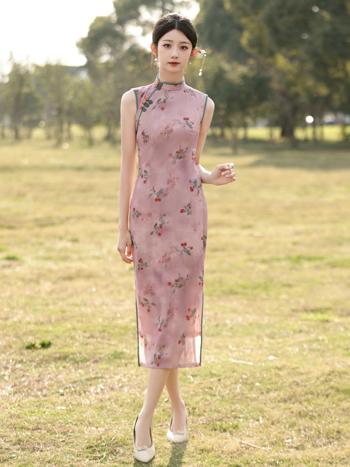 Cherry Blossom Sleeveless Long Cheongsam Hanfu Story