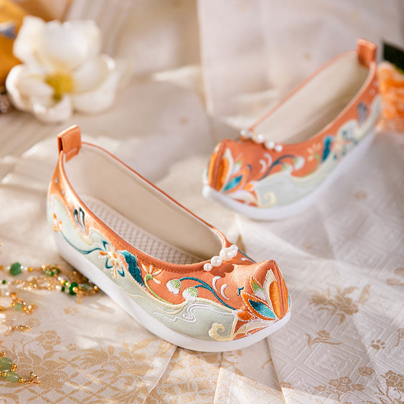 Sweet Retro Pearl Decor Floral Embroidery Shoes modakawa