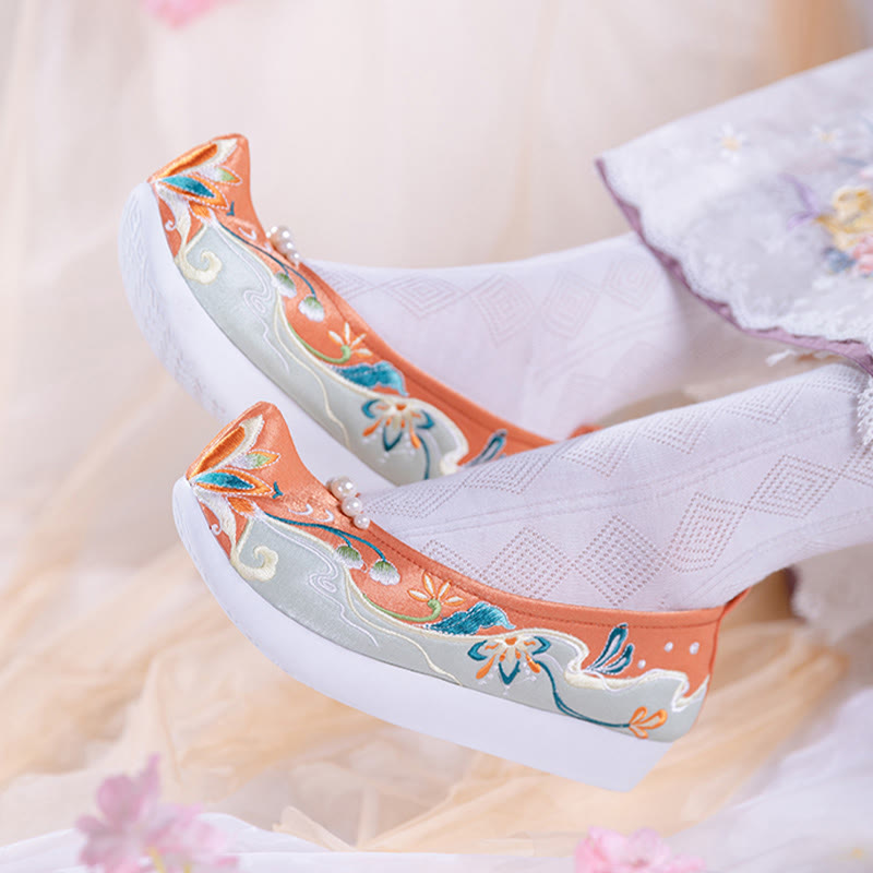 Sweet Retro Pearl Decor Floral Embroidery Shoes modakawa