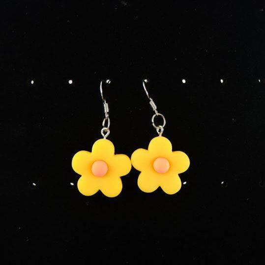 Sweet Flower Earrings Boogzel Clothing