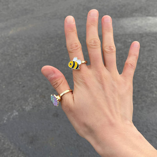 Honey Bee Ring Boogzel Clothing