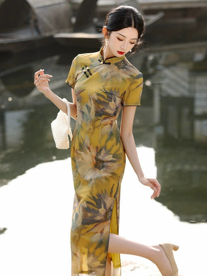 Sunflower Short Sleeve Long Cheongsam Hanfu Story