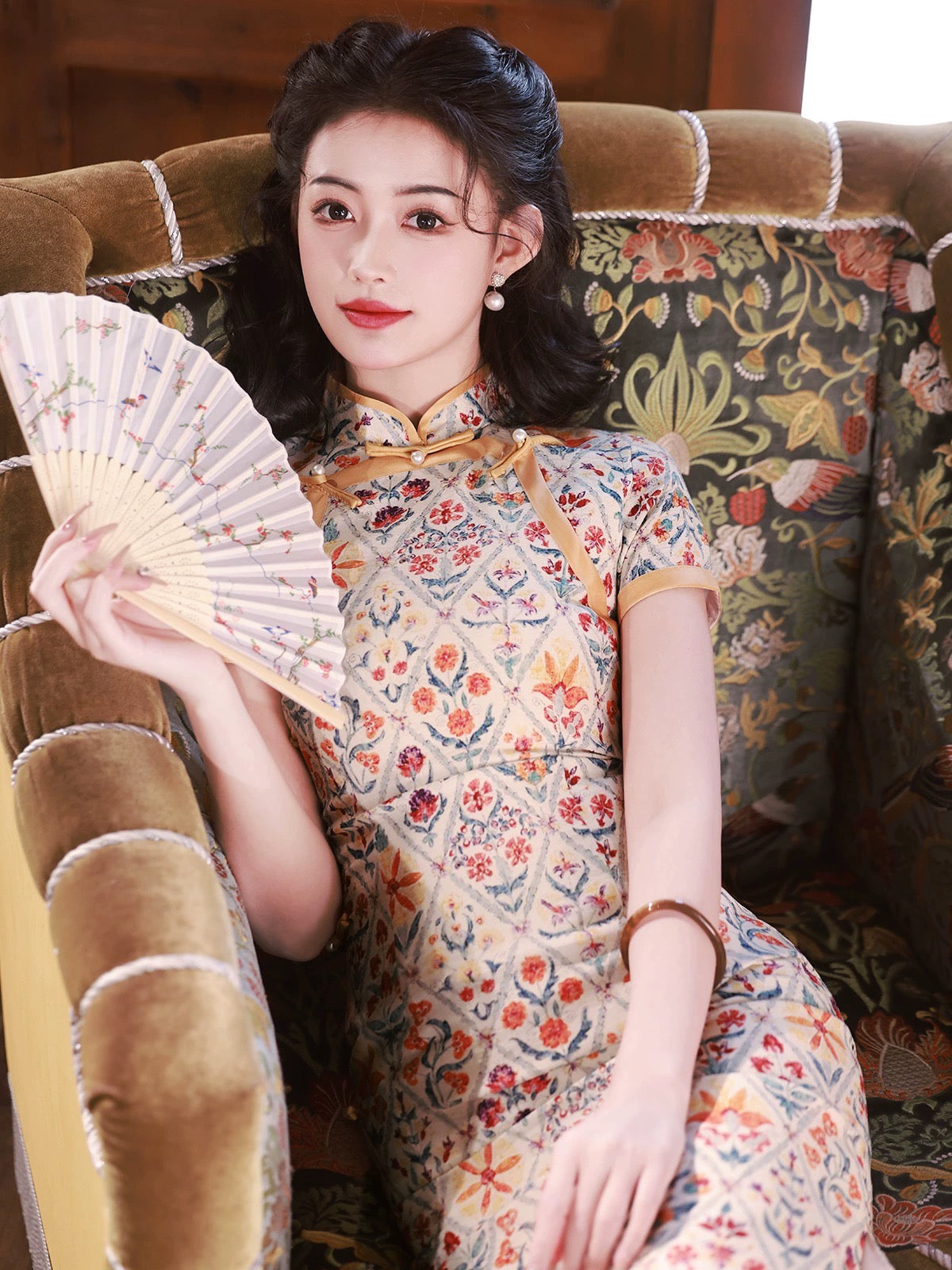 Lattice Floral Cheongsam Hanfu Story