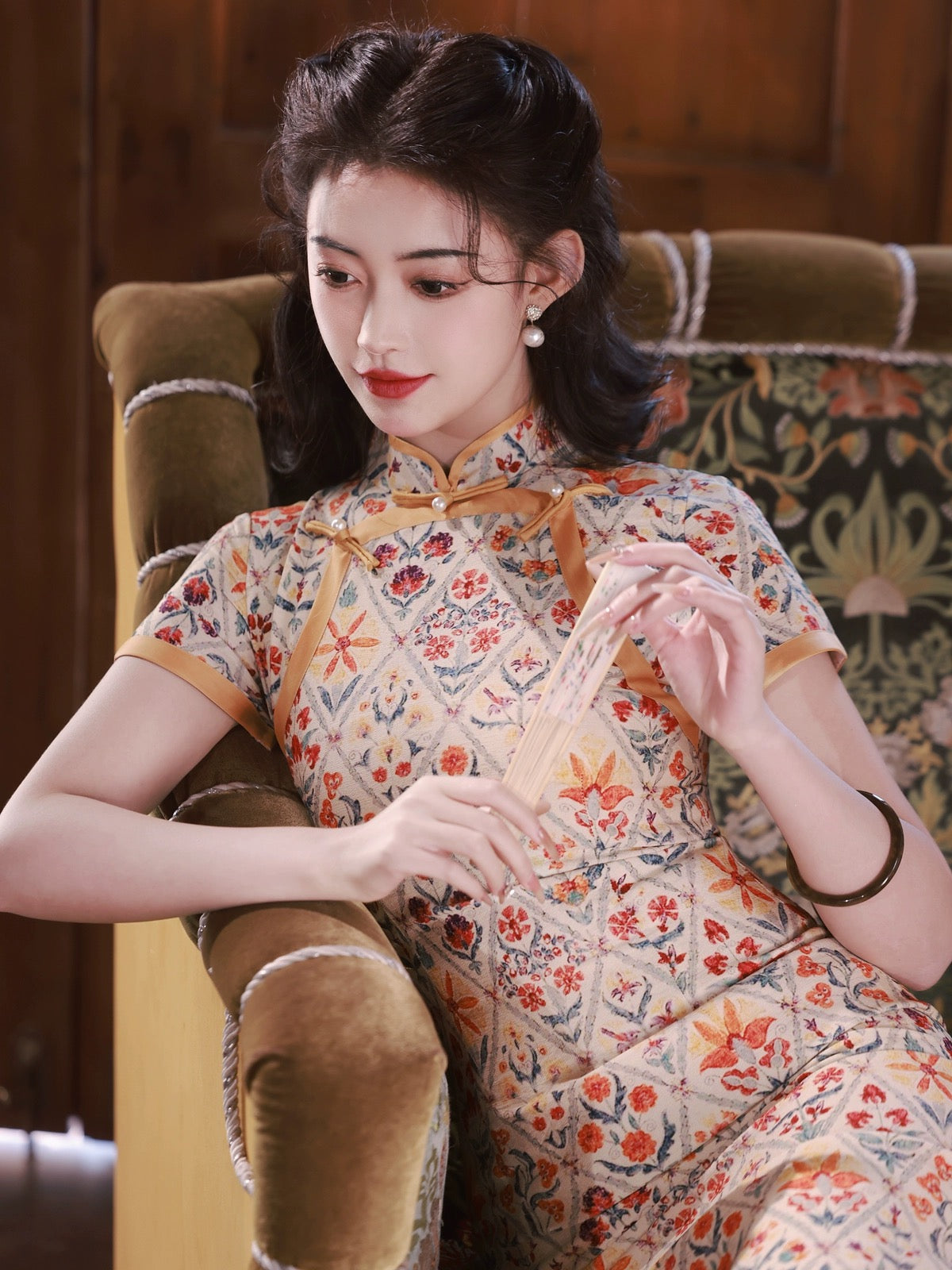 Lattice Floral Cheongsam Hanfu Story