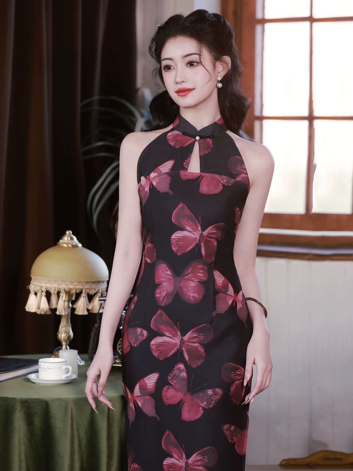 Vintage Butterfly Black Cheongsam Hanfu Story