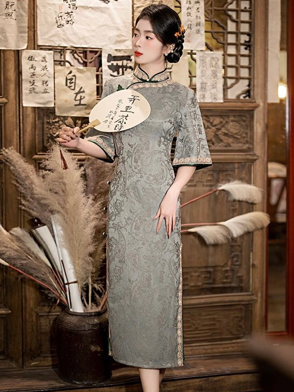 Grey Knotted Mid Sleeve Cheongsam Hanfu Story