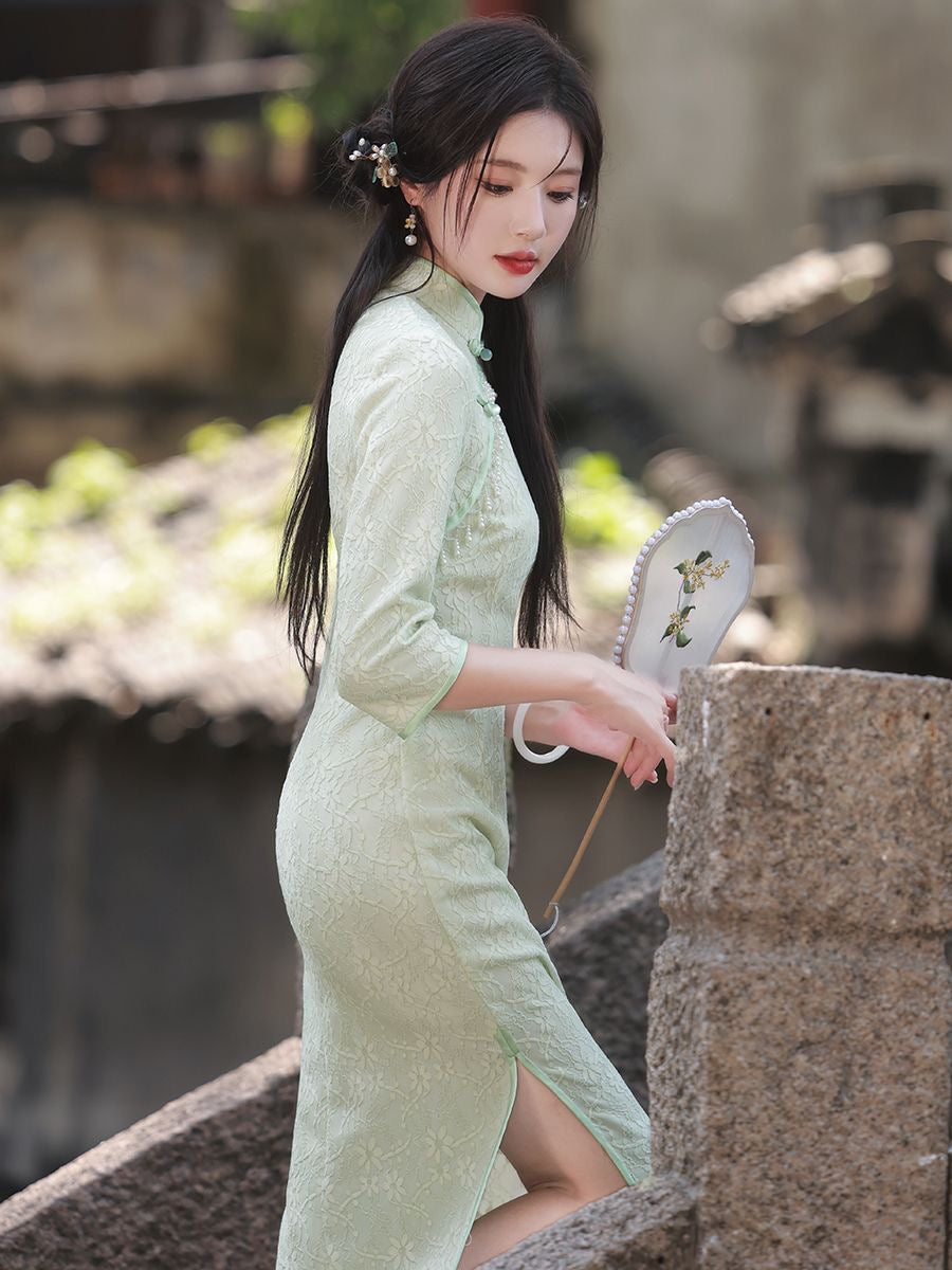 Classic Textured Long Sleeve Cheongsam Hanfu Story