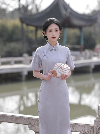 Elegant Satin Short Sleeve Cheongsam Hanfu Story