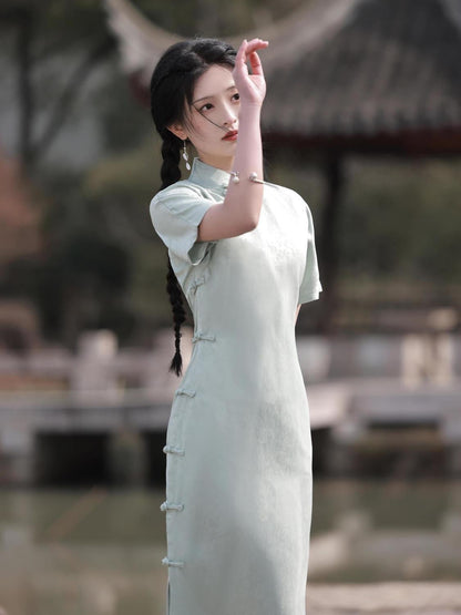 Elegant Satin Short Sleeve Cheongsam Hanfu Story