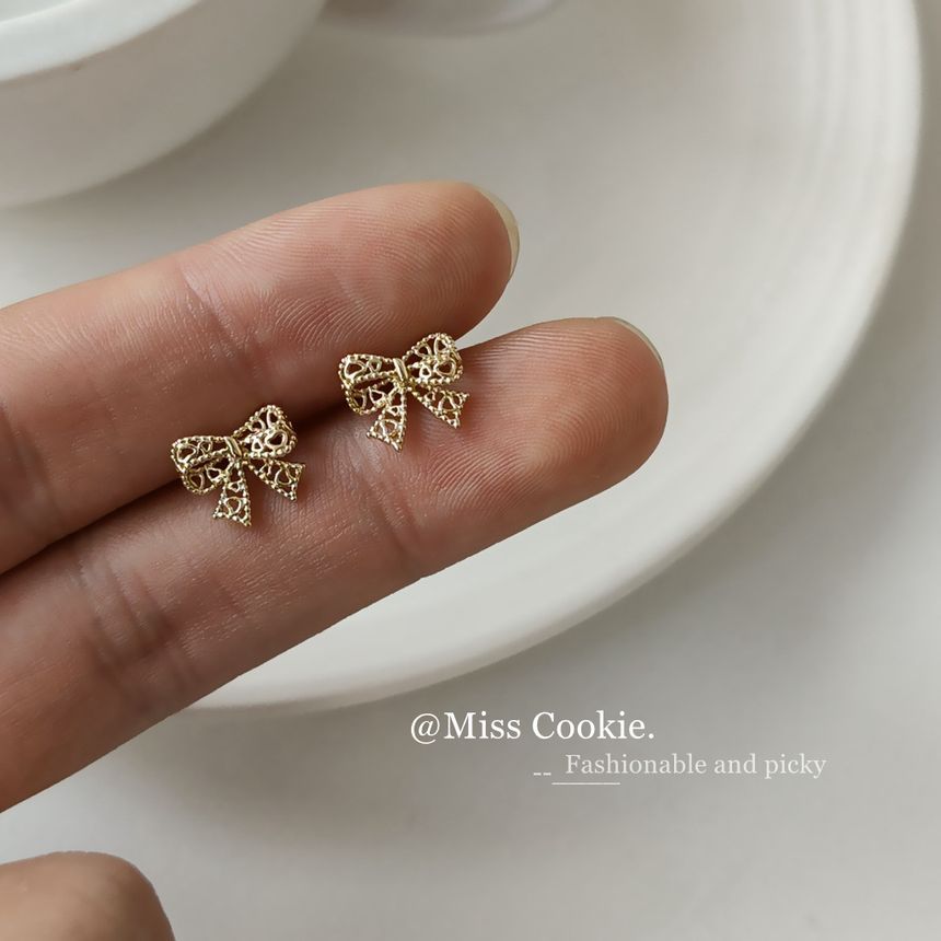 Sterling Silver Ribbon Stud Earring SpreePicky