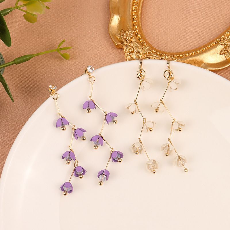 Flower Resin Dangle Earring SpreePicky