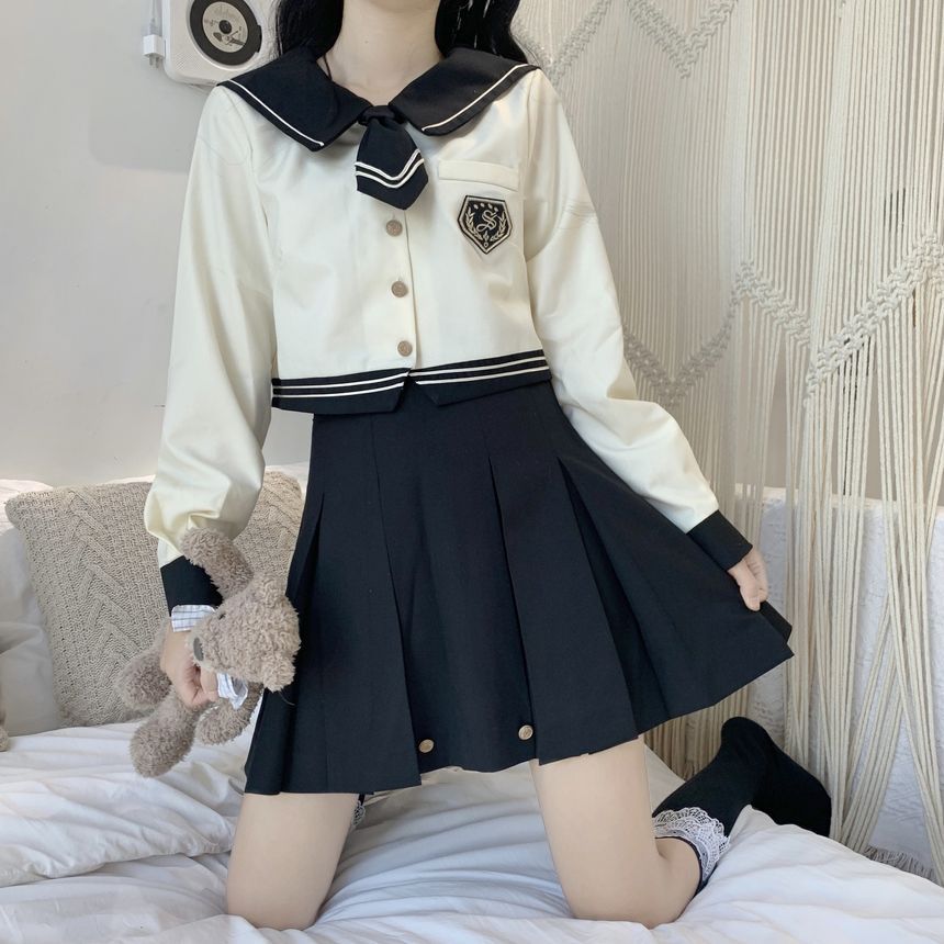 Sailor Collar Shirt  / Pleated Skirt SpreePicky