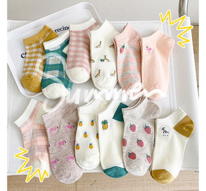 Set Of 6 Pairs: Jacquard Socks SpreePicky