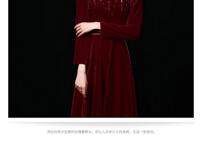 Long-Sleeve Sweetheart-Neckline Rhinestone A-Line Evening Gown SpreePicky