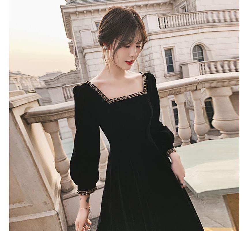 Long-Sleeve Square Neck Midi A-Line Dress SpreePicky