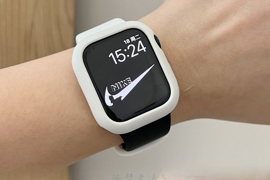 Set of 2: Two-Tone Silicone Apple Watch Band (various designs) SpreePicky