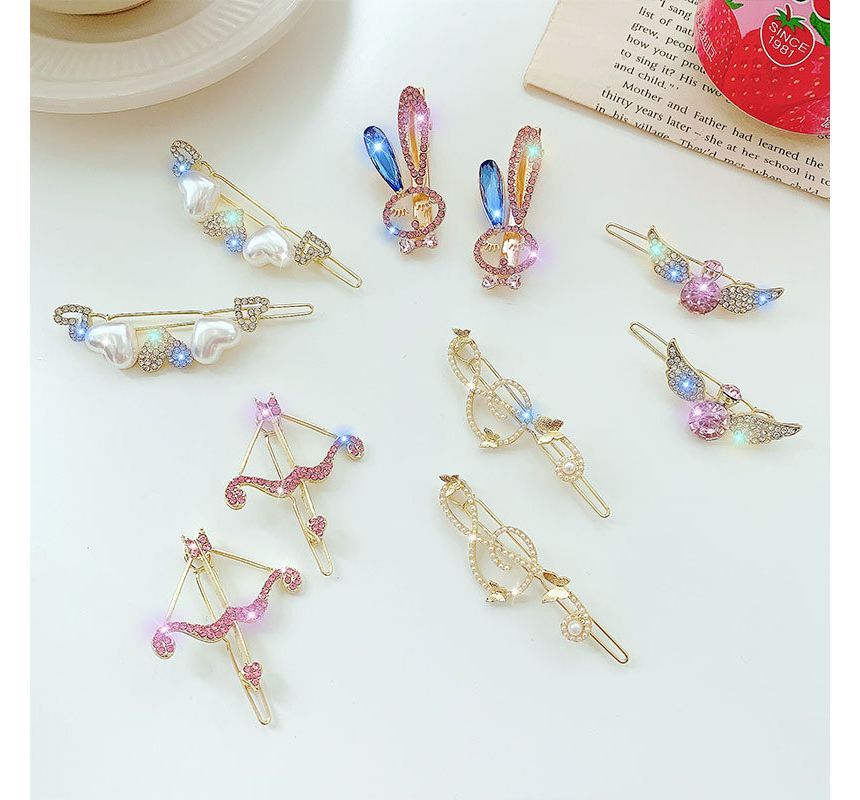 Rhinestone / Faux Pearl Alloy Hair Clip (various designs) SpreePicky