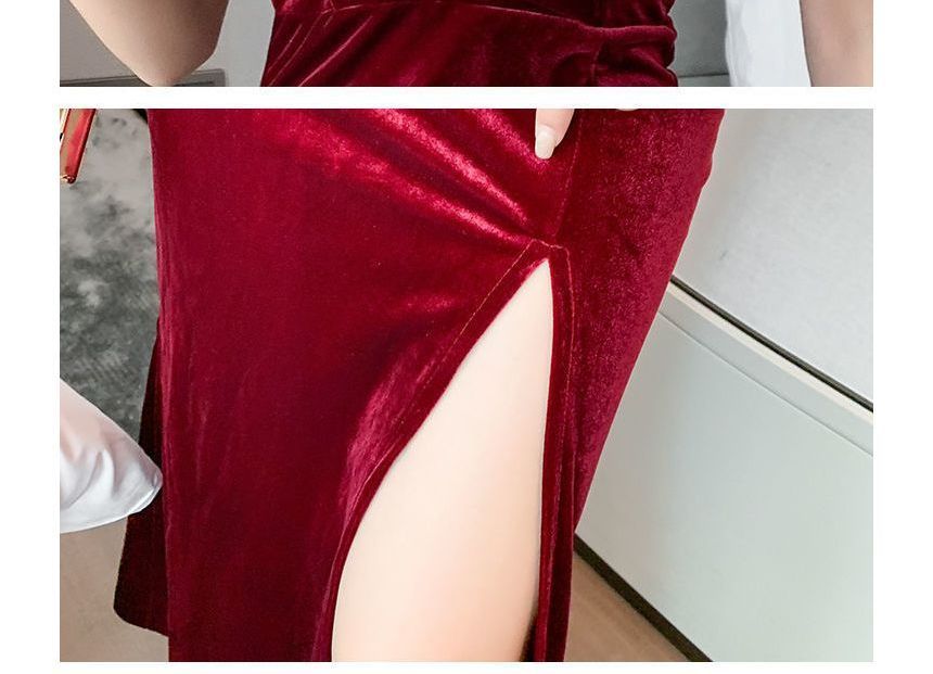 Spaghetti-Strap Plain Velvet Side Slit Evening Gown SpreePicky