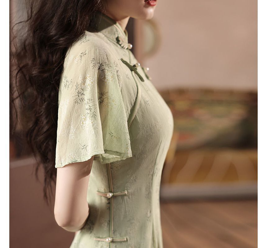 Short-Sleeve Flower Embroidered Qipao SpreePicky