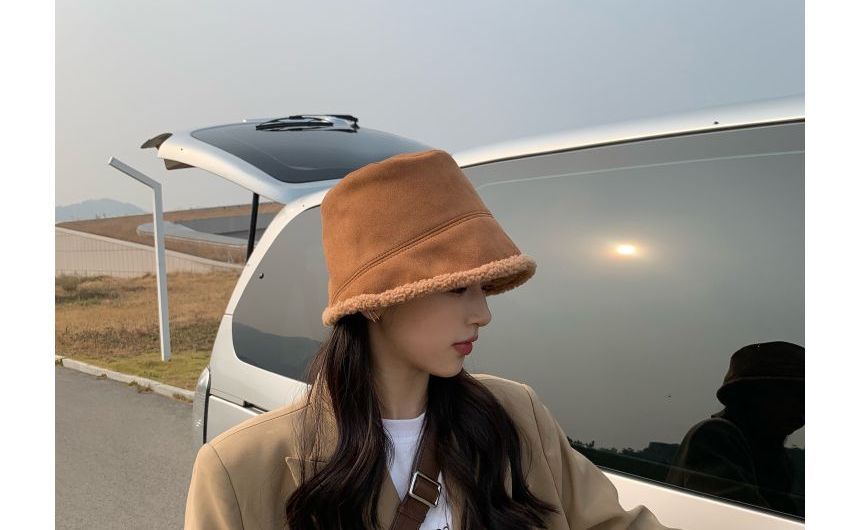 Plain Fleece-Lined Bucket Hat SpreePicky