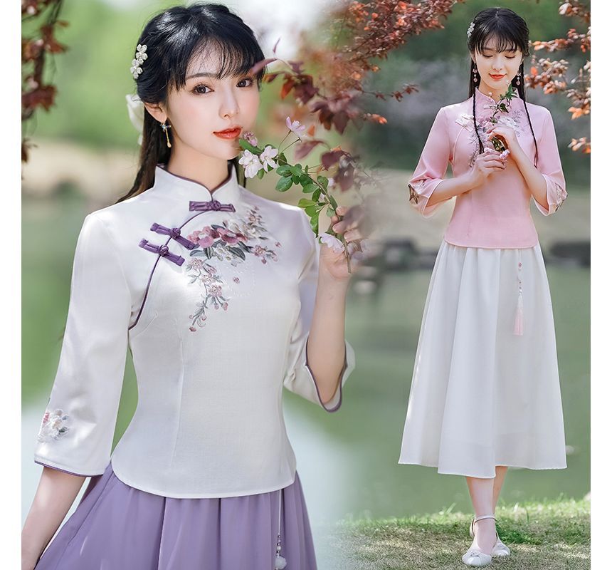 3/4-Sleeve Mock Neck Floral Embroidered Hanfu Top SpreePicky