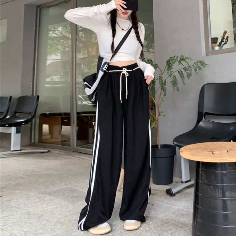 Leg Long-Sleeve / Cutout Waist Tee Crop Sweatpants Wide Neck Round Plain Striped Drawstring FashionChic