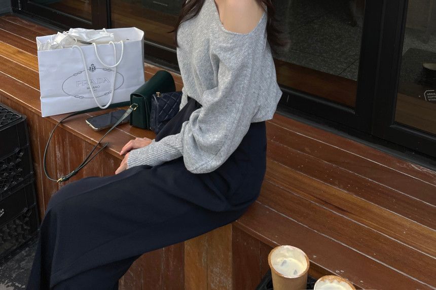 Off-Shoulder Plain Sweater SpreePicky