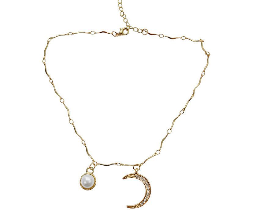 Faux Pearl Moon Necklace SpreePicky