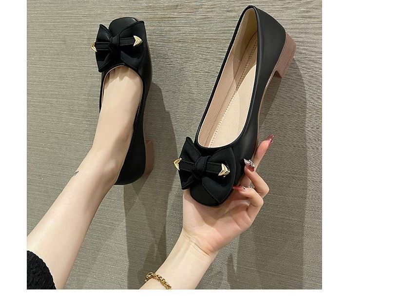 Bow Low Heel Pumps mySite