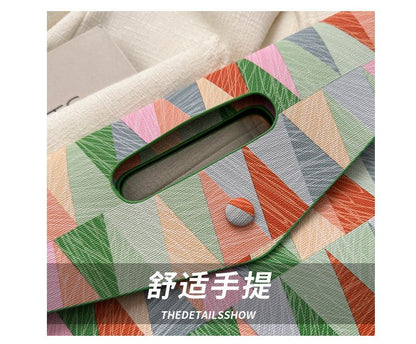 Geometric Print Envelope Clutch SpreePicky