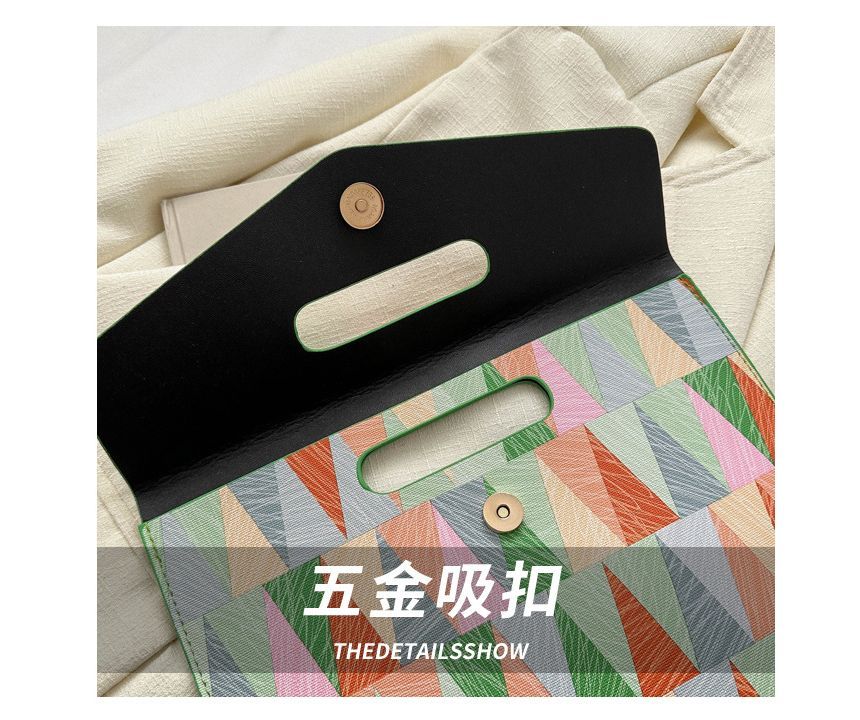 Geometric Print Envelope Clutch SpreePicky