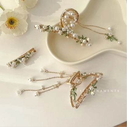 Faux Pearl Flower Hair Claw / Hair Clip SpreePicky