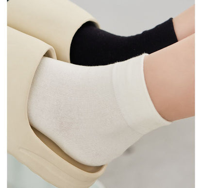 Set Of 6 Pairs: Plain Socks SpreePicky